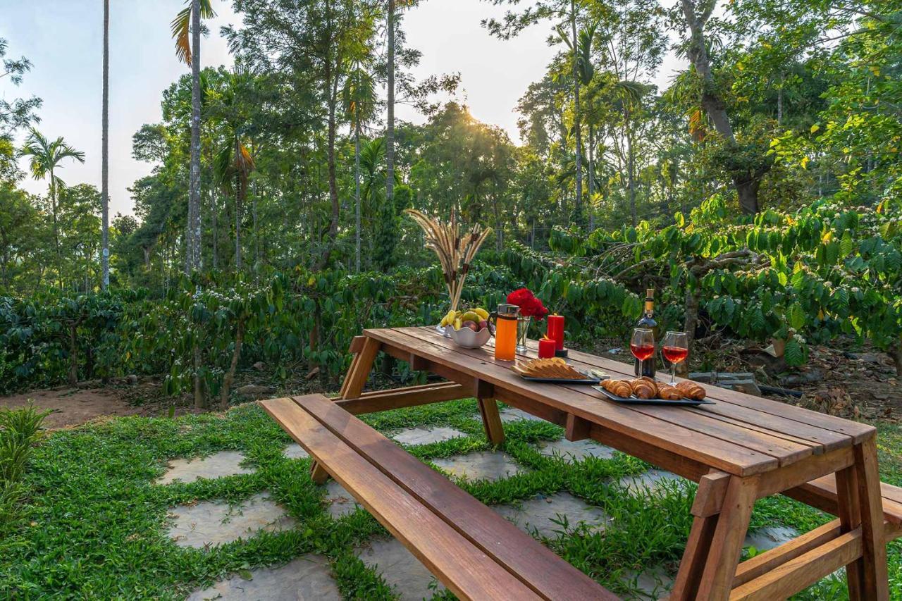Stayvista At Cicada Chikmagalur 2Bhk Breakfast Included With Amazing View Экстерьер фото