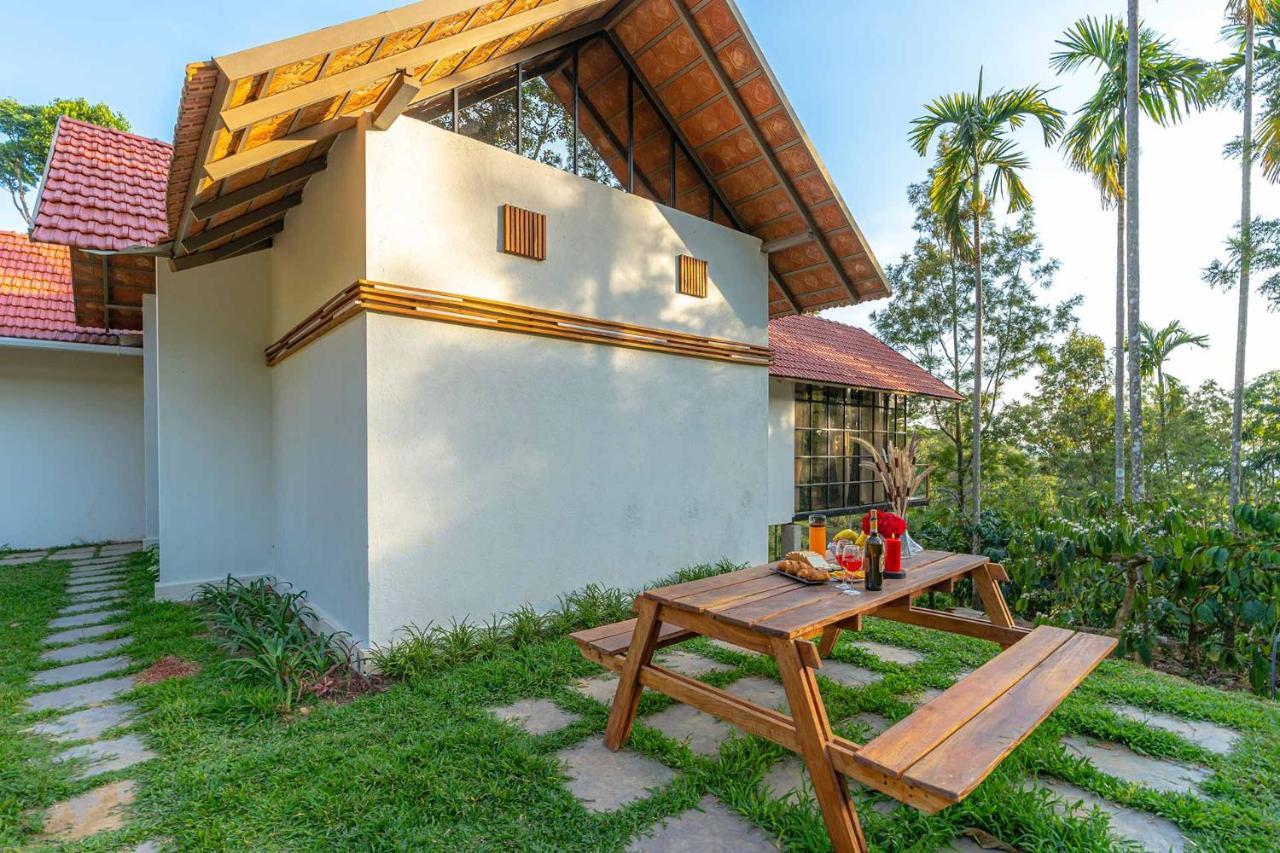 Stayvista At Cicada Chikmagalur 2Bhk Breakfast Included With Amazing View Экстерьер фото